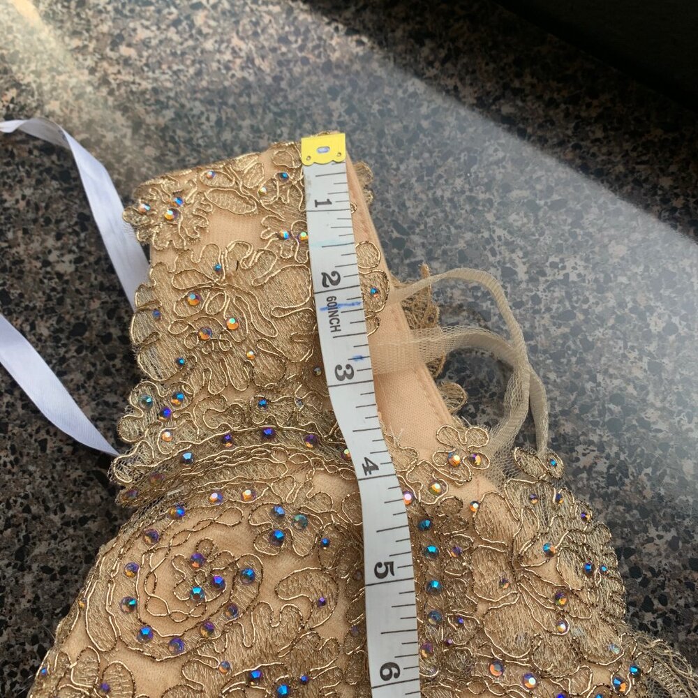 Cinderella Divine - KV1034 Beaded Lace Sweetheart Ballgown NWT size 4 Gold/Gold - Picture 14 of 15